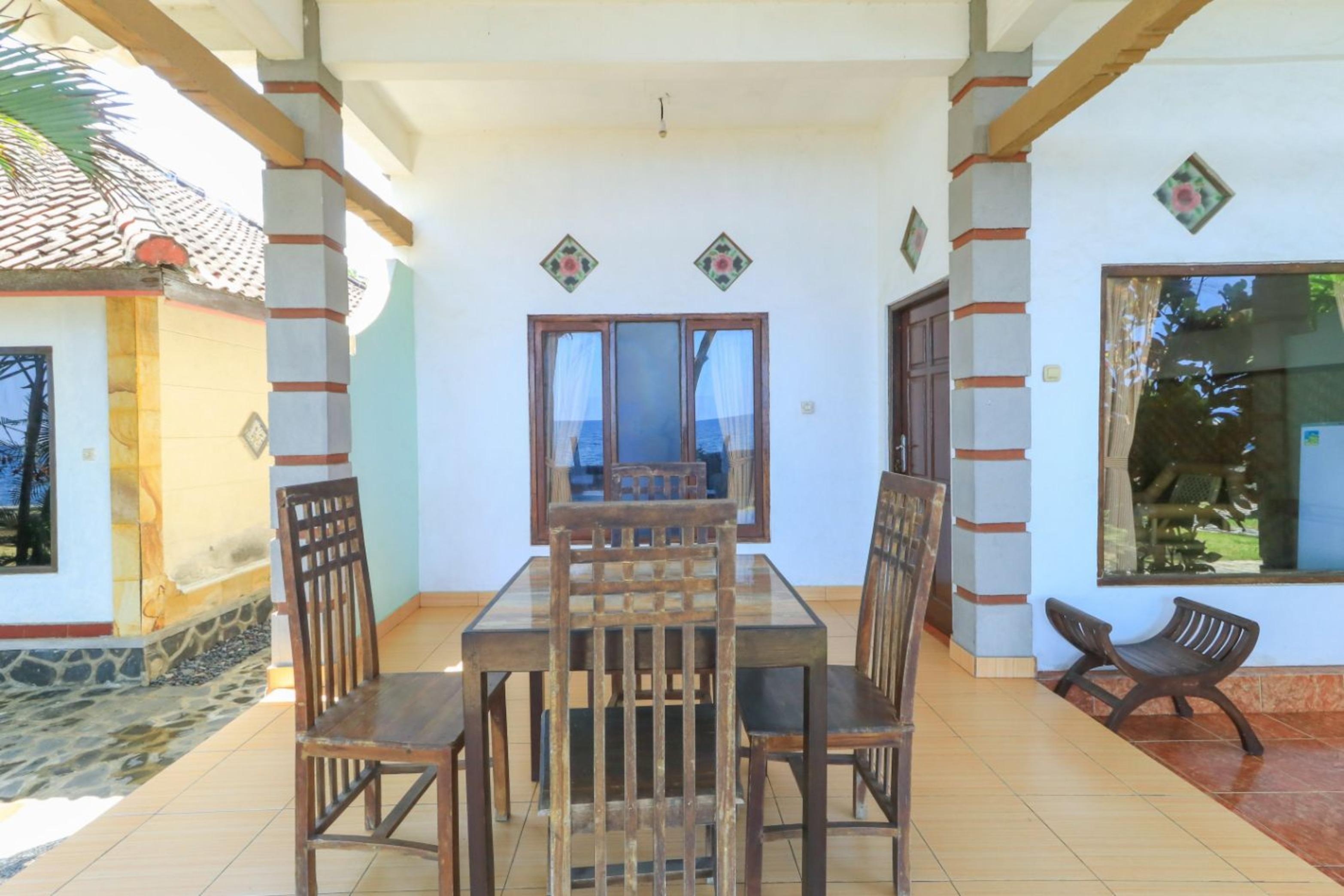 Hotel Tara Bar & Resto Air Sanih Kubutambahan  Eksteriør bilde