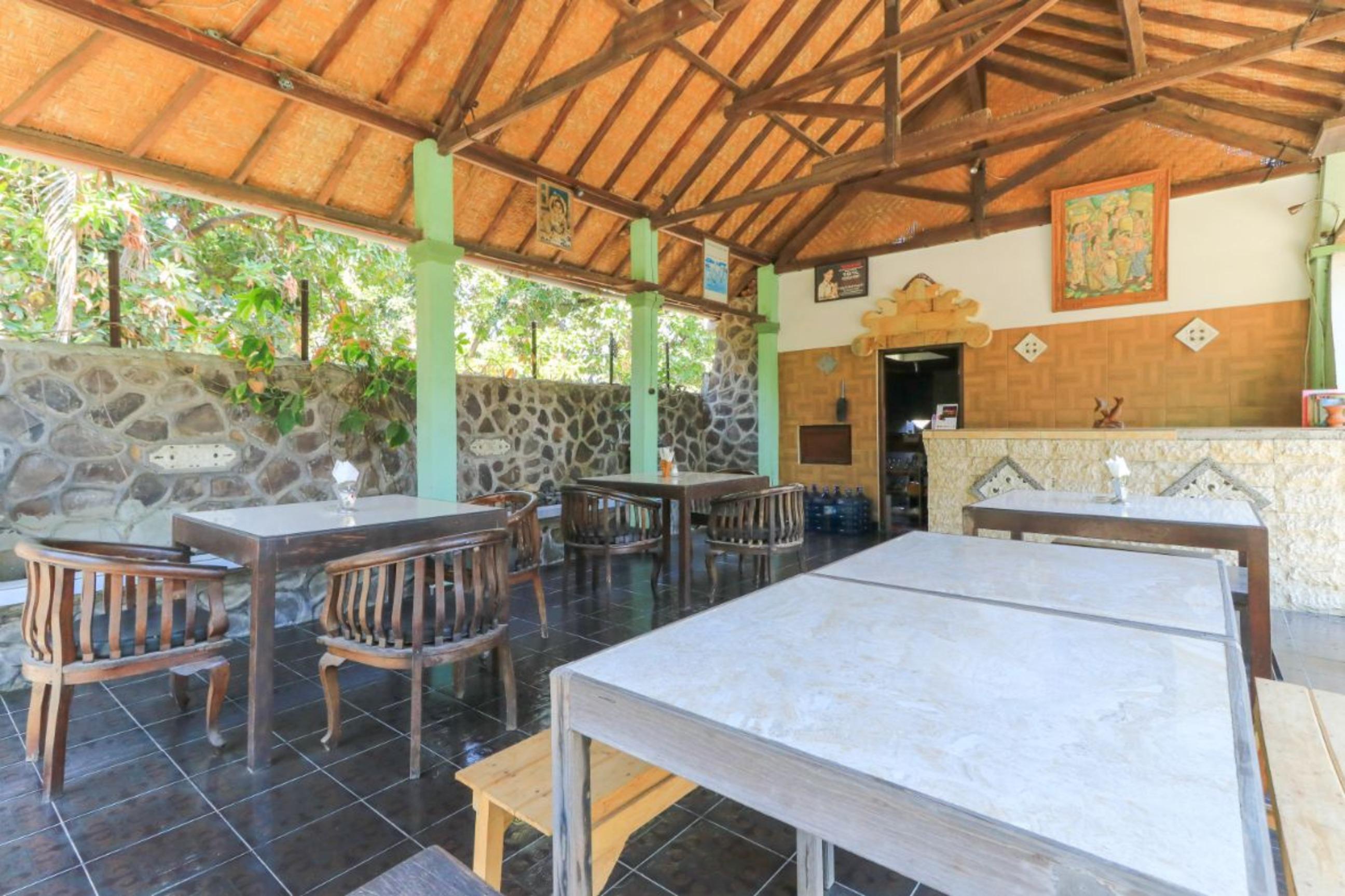 Hotel Tara Bar & Resto Air Sanih Kubutambahan  Eksteriør bilde