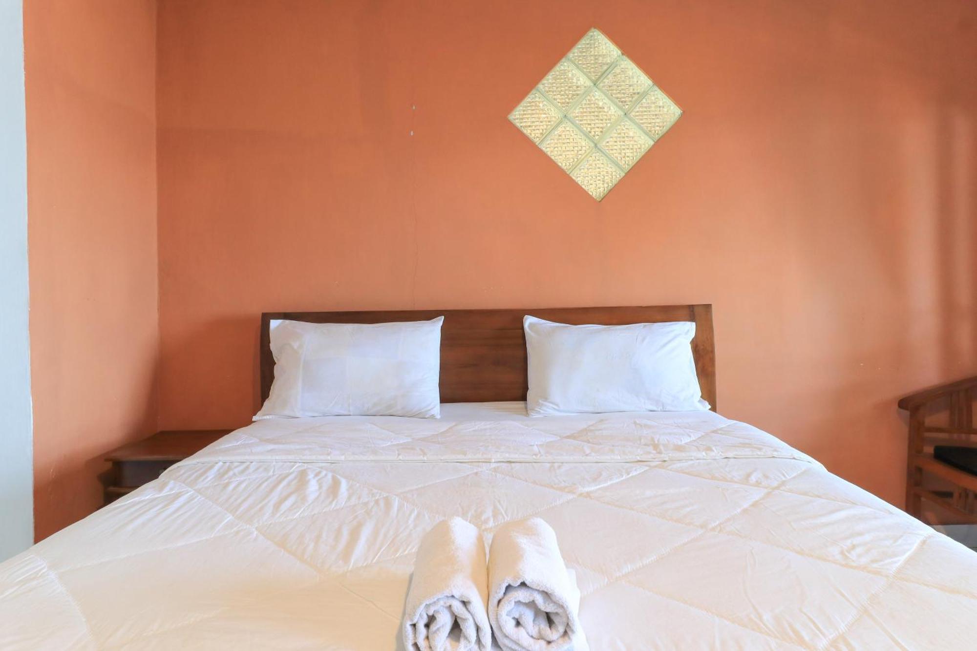 Hotel Tara Bar & Resto Air Sanih Kubutambahan  Rom bilde