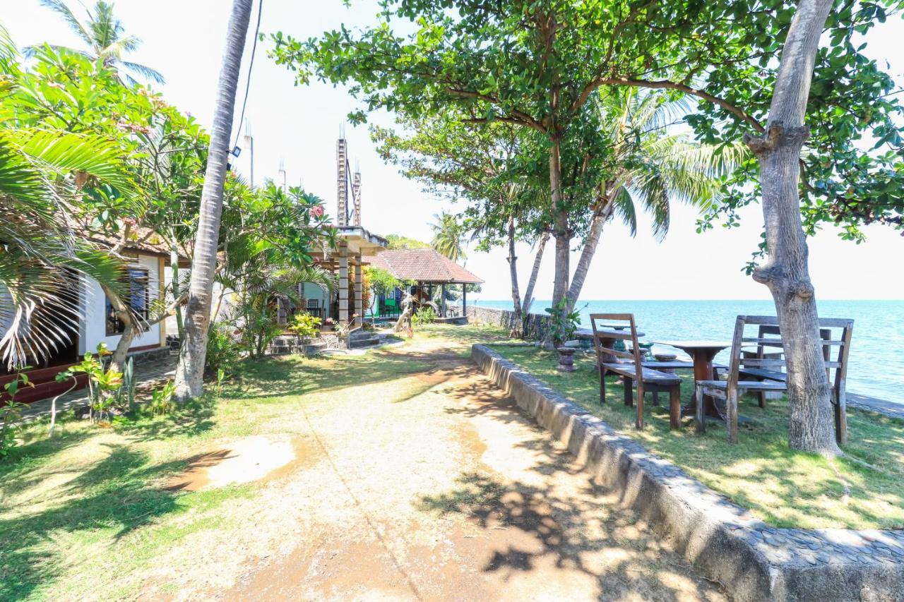 Hotel Tara Bar & Resto Air Sanih Kubutambahan  Eksteriør bilde